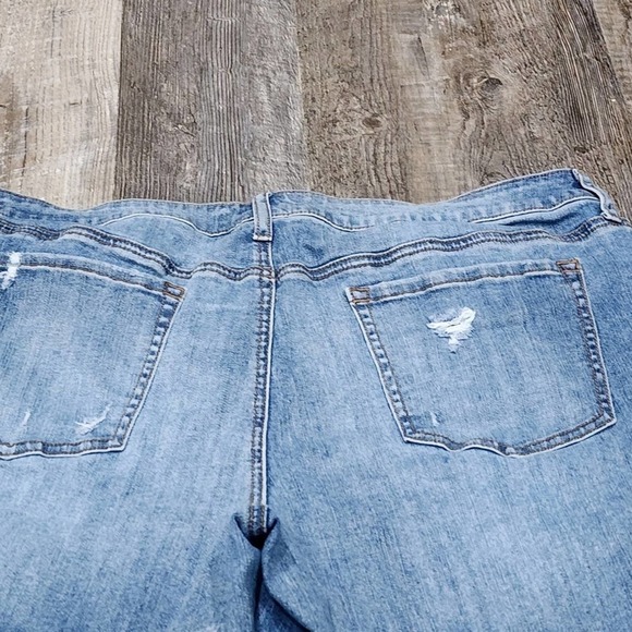Maurices distressed destroyed stretch denim jeans shorts plus size 18 - Picture 3 of 9